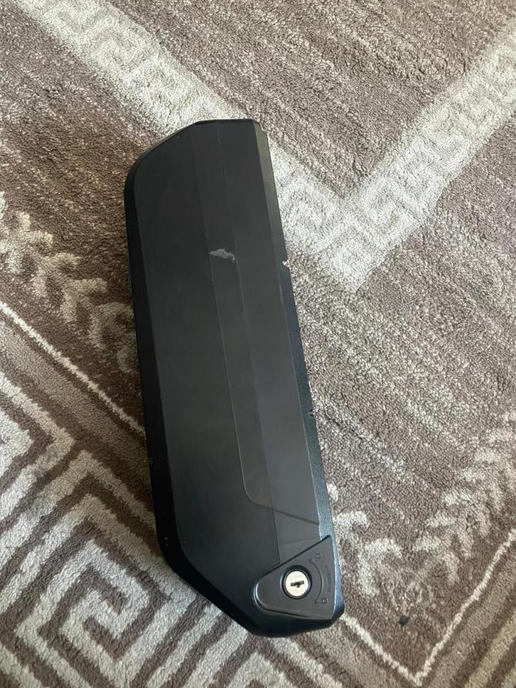 Accu, Fietsen en Brommers, Fietsaccessoires | Fietsaccu's, Zo goed als nieuw, Ophalen