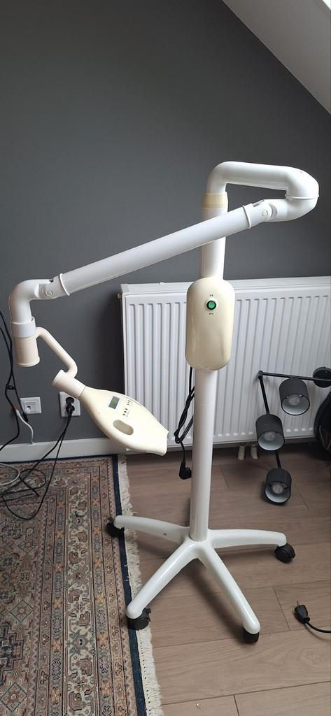 Bleeklamp voor tanden bleken - Weinig gebruikt, Witgoed en Apparatuur, Persoonlijke-verzorgingsapparatuur, Mondverzorging, Ophalen