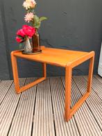 Vintage Scandinavische bijzettafel, Ophalen, 50 tot 100 cm, Zo goed als nieuw, Teakhout