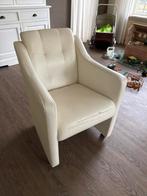 GRATIS Witte eetkamer stoelen (6x)met wieltjes, Gebruikt, Minder dan 75 cm, Ophalen of Verzenden, Minder dan 50 cm