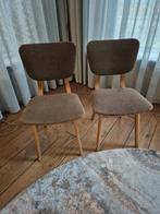 Vintage handgemaakte eetkamerstoelen, hout, bruin stof., Huis en Inrichting, Stoelen, Ophalen, Hout, Twee, Bruin