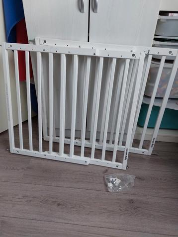 2 Europe Baby Traphekjes - Gebruikt beschikbaar voor biedingen