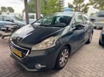 Peugeot 208 AUTOMAAT 1.2 VTI 60KW 5-D 2-TR 2013 EXPORT, 1199 cc, Origineel Nederlands, 39 €/maand, 825 kg