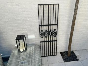 Smeedijzeren sierhekwerk / sier-rooster  beschikbaar voor biedingen