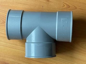 PVC T-stuk 110mm beschikbaar voor biedingen