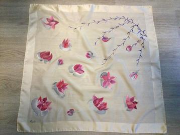 Foulard sjaal vintage hand geschilderd FLAVIA 77x77cm beschikbaar voor biedingen