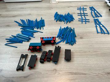 Lego oude trein onderdelen beschikbaar voor biedingen