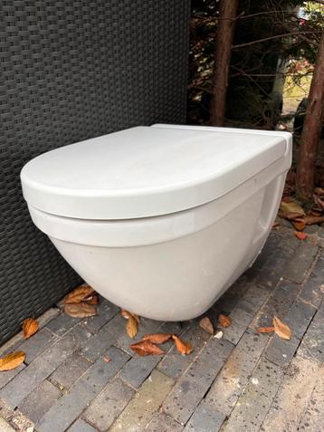 Mooie WC met Bril - Prima Staat! beschikbaar voor biedingen