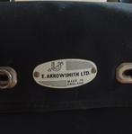 leuk oud vintage fietszadeltasje met inhoud, 59 cm of meer, Ophalen of Verzenden