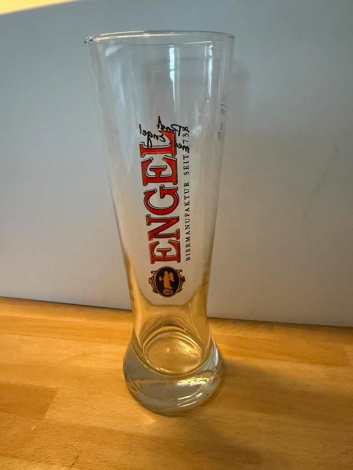 bierglas van de Duitse brouwerij Biermanufaktur Engel., Verzamelen, Biermerken, Zo goed als nieuw, Glas of Glazen, Overige merken