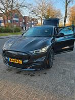 Ford Mustang Mach E 98kWh 351pk AWD full,.NIEUWST.Garantie, Automaat, 750 kg, Origineel Nederlands, 570 min