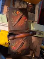 Oude houten naaidoos met handvat, Ophalen, Gebruikt