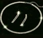 Nieuw mooie strass set,ketting en oorbellen, Kunststof, Met strass, Nieuw, Ophalen of Verzenden