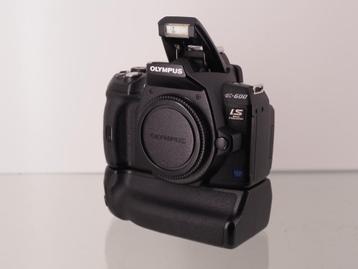 Olympus E-600 Fourthirds Spiegelreflex + HLD-5 grip +2accu's beschikbaar voor biedingen
