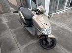 Kymco Vitality 4T 49cc - 2012 - Incl. slot en helmen, Fietsen en Brommers, Ophalen, Gebruikt, Kymco