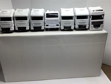 Collectie Miniatuur Vrachtwagens 1:87 beschikbaar voor biedingen