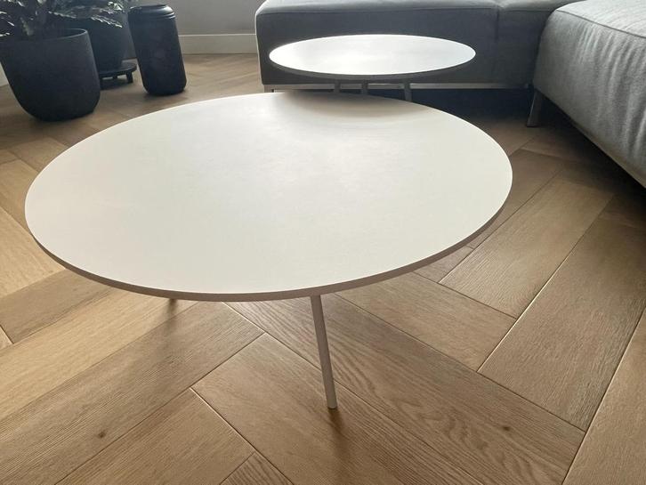 Metaform salontafelset – model DP (wit + grijs) – keramiek, Huis en Inrichting, Tafels | Salontafels, Gebruikt, Minder dan 50 cm