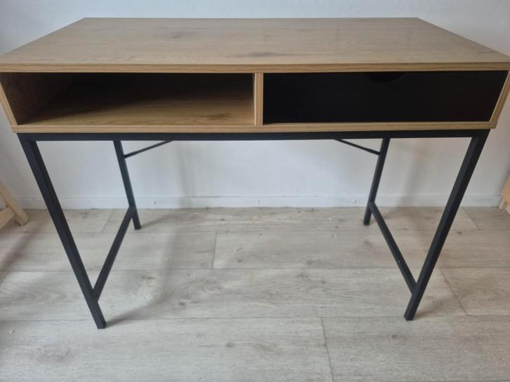 Small desk, Antiek en Kunst, Antiek | Meubels | Tafels, Ophalen
