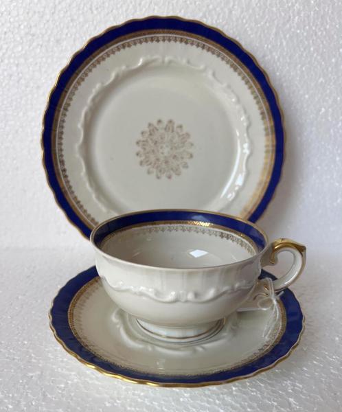 2 Verschillende ontbijtsets, Huis en Inrichting, Keuken | Servies, Zo goed als nieuw, Bord(en), Overige stijlen, Ophalen of Verzenden