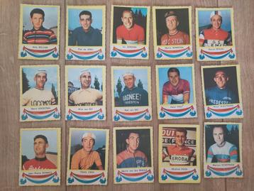 15 kaartjes uit jaren vijftig wielrennen