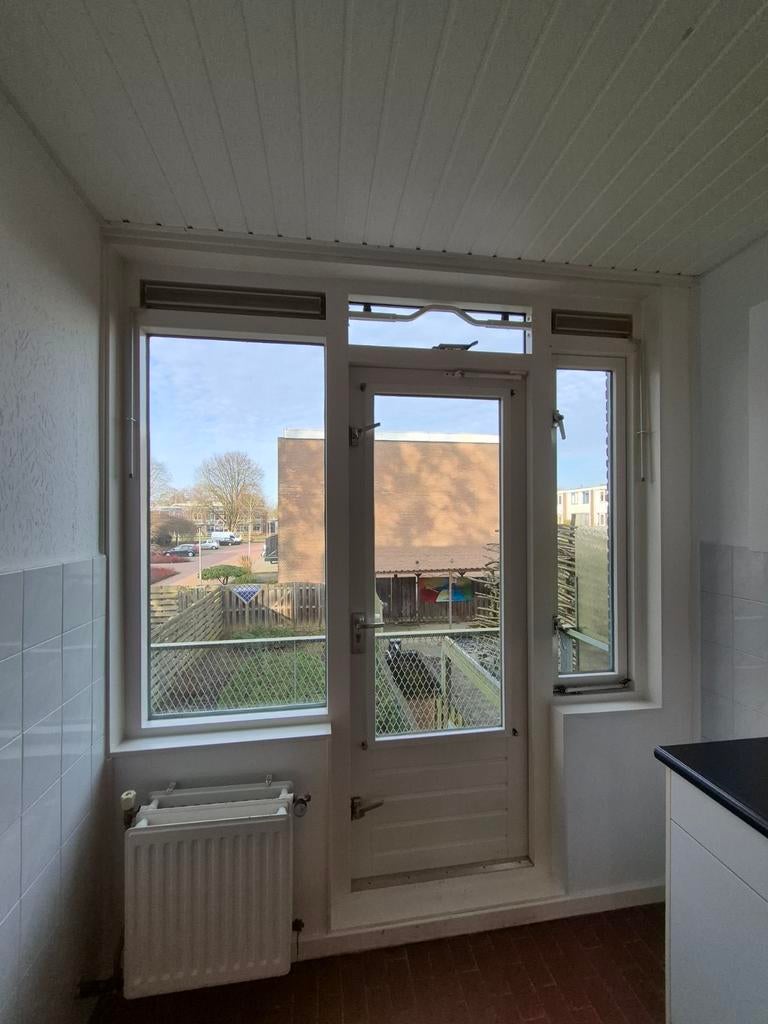 Pui | Deur | Kantelbaar Raam Kozijn, Ophalen, Gevelraam of Ruit, Gebruikt, 160 cm of meer