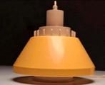 Lyskaer Belysning gele hanglamp. Model 854., Huis en Inrichting, Lampen | Hanglampen, Ophalen of Verzenden, Zo goed als nieuw