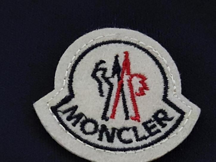 Moncler vest met mooie blauwe kleur maat XXL, Kleding | Heren, Truien en Vesten, Zo goed als nieuw, Overige maten, Blauw, Verzenden