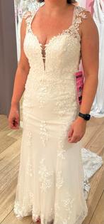 Ivoorkleurige kanten trouwjurk maat 40, Ophalen, Trouwjurk, Sincerity, Wit