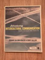 Intercultural Communication - Nieuwstaat!, Shuang Liu, Zala Volčič & Cindy Gallois, Zo goed als nieuw, Alpha, HBO