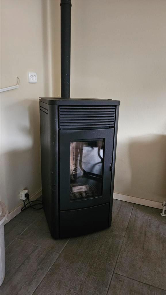 MCZ Tecla Air Maestro M1 pelletkachel, Huis en Inrichting, Kachels, Zo goed als nieuw, Pelletkachel, Overige brandstoffen, Ophalen