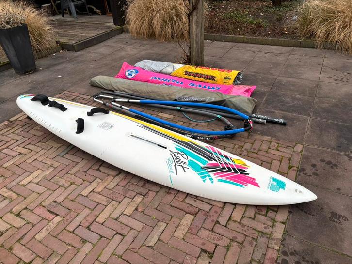 Complete surfset F2 Bullit Race, Watersport en Boten, Windsurfen, Gebruikt, Complete set, Minder dan 250 cm, Met vin(nen), Ophalen