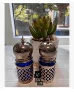 2 x blauw glazen verzilverde houder zout peper strooi 10 cm, Ophalen of Verzenden