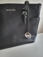 Zgan Michael Kors tas, Sieraden, Tassen en Uiterlijk, Tassen | Schoudertassen, Ophalen of Verzenden, Zo goed als nieuw