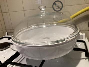 Arcoflam grote ronde schaal met glazen deksel, 26 cm beschikbaar voor biedingen