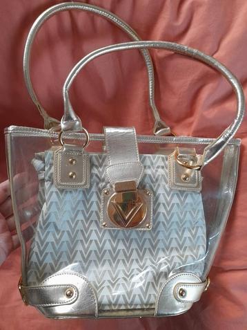 Vintage Valentino handtas beschikbaar voor biedingen