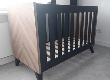 Complete kinderkamer Interbaby zwart visgraat babybed beschikbaar voor biedingen