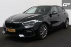 BMW 1-serie 118i Sport Black Edition Navi Cruise CarPlay NAP, 65 €/maand, Gebruikt, Met garantie (alle), Zwart