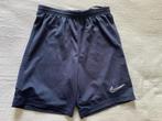 Nike Academy donkerblauw voetbalbroekje, maat 146, Gebruikt, Sport- of Zwemkleding, Ophalen of Verzenden, Nike