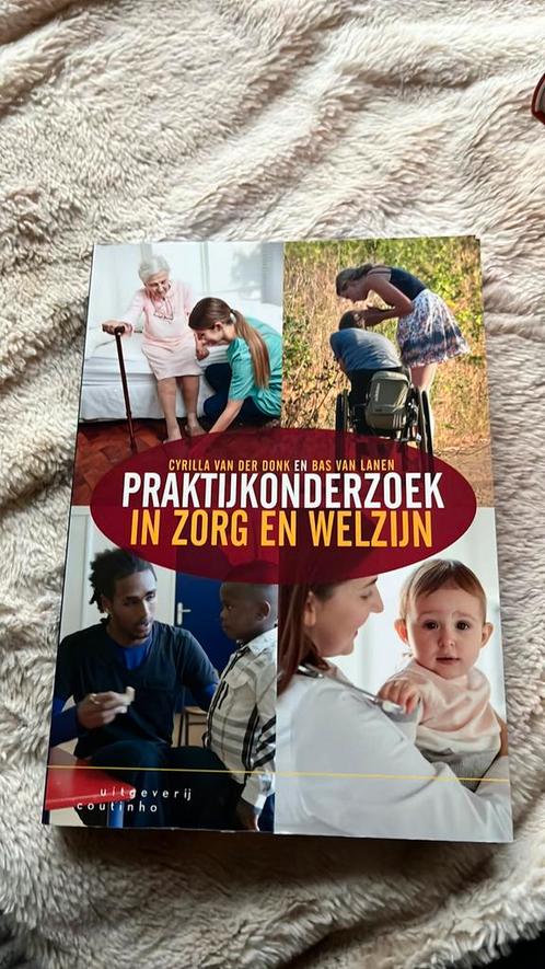 Cyrilla van der Donk - Praktijkonderzoek in zorg en welzijn, Boeken, Politiek en Maatschappij, Zo goed als nieuw, Ophalen of Verzenden