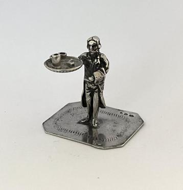 Zilveren Butler miniatuur beschikbaar voor biedingen