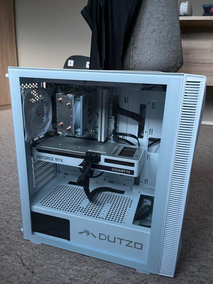 Gaming PC - Krachtige Desktop, Computers en Software, Desktop Pc's, Zo goed als nieuw, 4 Ghz of meer, SSD, 16 GB, Met videokaart