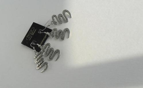 retro fashion oorbellen, oorhangers /stekers, jaren '70/ '80, Sieraden, Tassen en Uiterlijk, Oorbellen, Zo goed als nieuw, Hangers