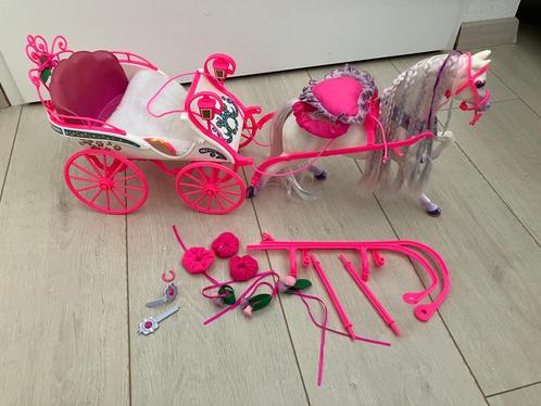 Barbie Koets met Paard Vintage Jaren 80, Kinderen en Baby's, Speelgoed | Poppen, Gebruikt, Barbie, Ophalen of Verzenden