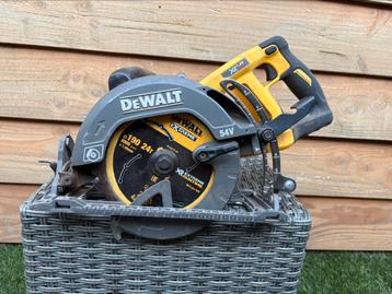 Dewalt accu cirkelzaak “ dcs577” beschikbaar voor biedingen