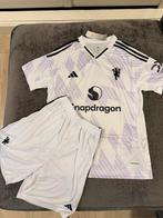 Nieuwste Manchester United tenue, Maat XS of kleiner, Ophalen of Verzenden, Nieuw, Set