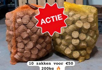 Houtbriketten kachel hardhout openhaard vuur stoken briket beschikbaar voor biedingen