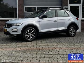 Volkswagen T-Roc 1.5 TSI Style CAMERA/CARPLAY/AIRCO/TREKHAAK beschikbaar voor biedingen