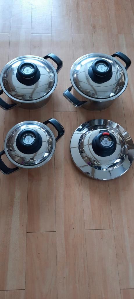 Originele AMC pannenset 20 cm met Snelgaardeksel+ toebehoren, Huis en Inrichting, Keuken | Potten en Pannen, Zo goed als nieuw