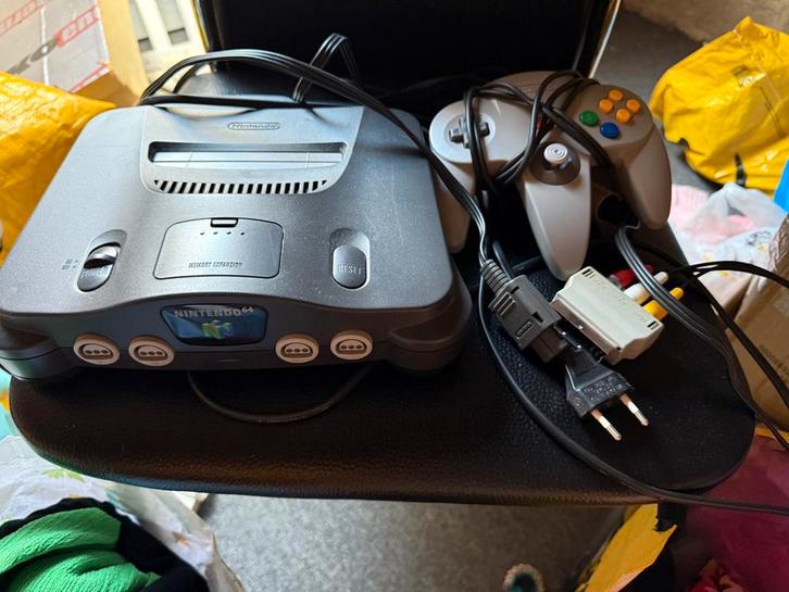 N64 console en games, Spelcomputers en Games, Spelcomputers | Nintendo 64, Gebruikt, Met 2 controllers, Met games, Ophalen