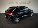 Volkswagen T-ROC 1.5 TSI STYLE BNS RIJKLAAR l ACC l CLIMA l, 1254 kg, Euro 6, 4 cilinders, Zwart